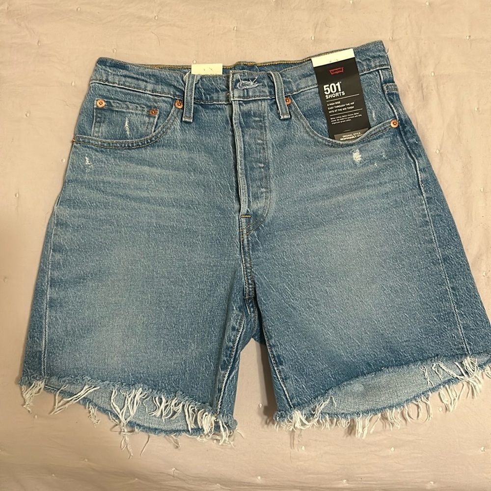 BRAND NEW LEVI’S 501 SHORTS
